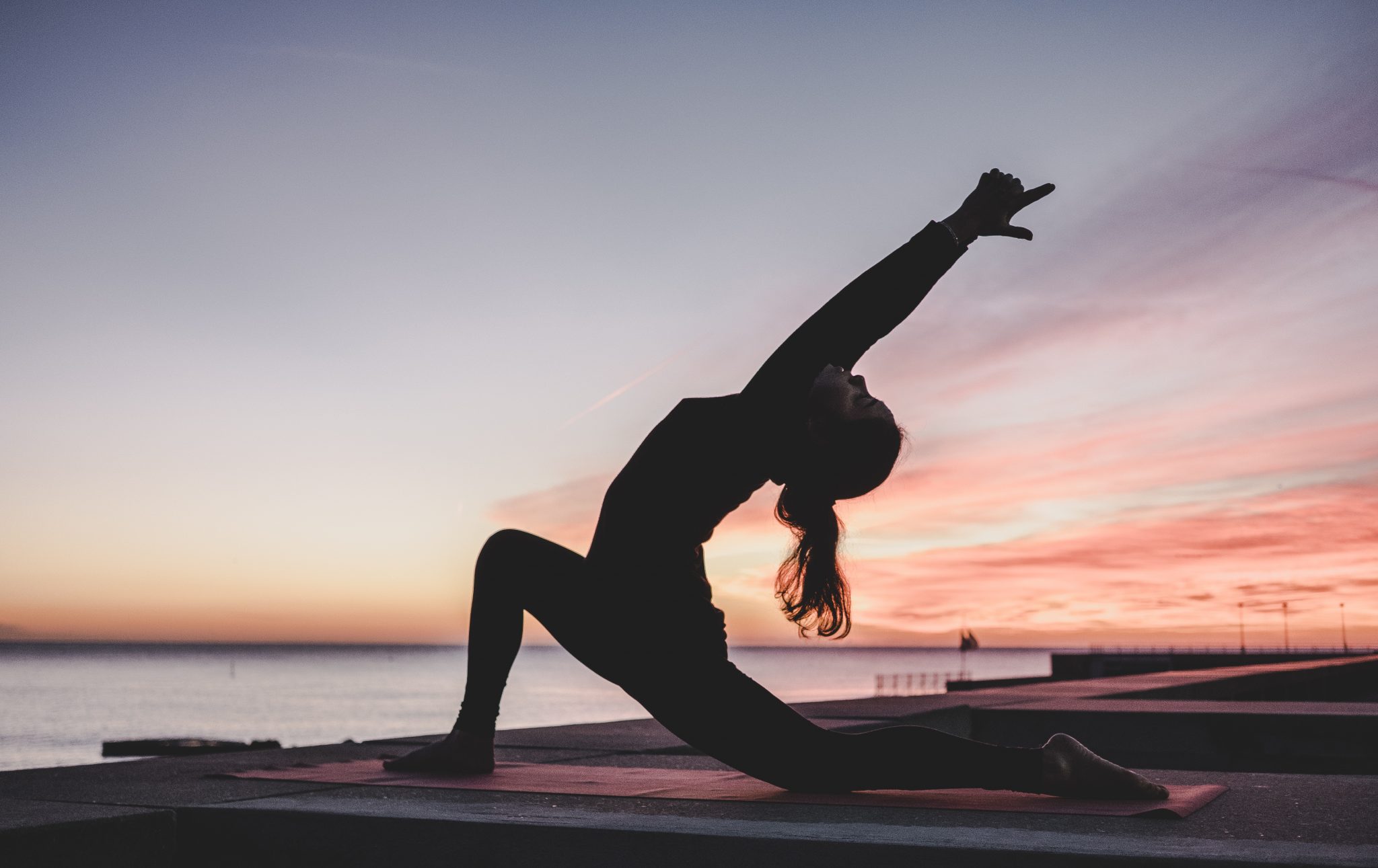 como se concentrar com yoga